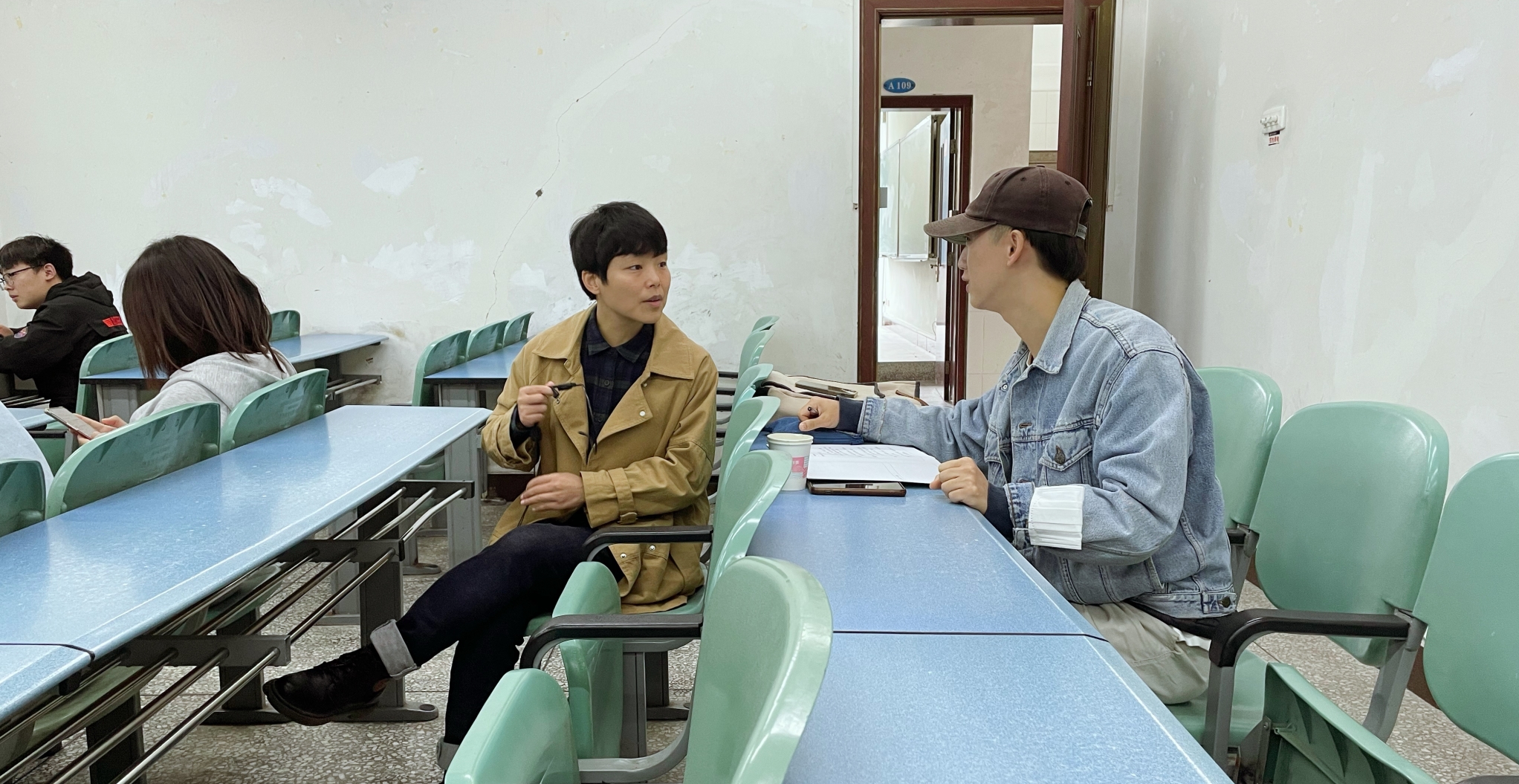 1635327707648034573.png 课后讨论.png