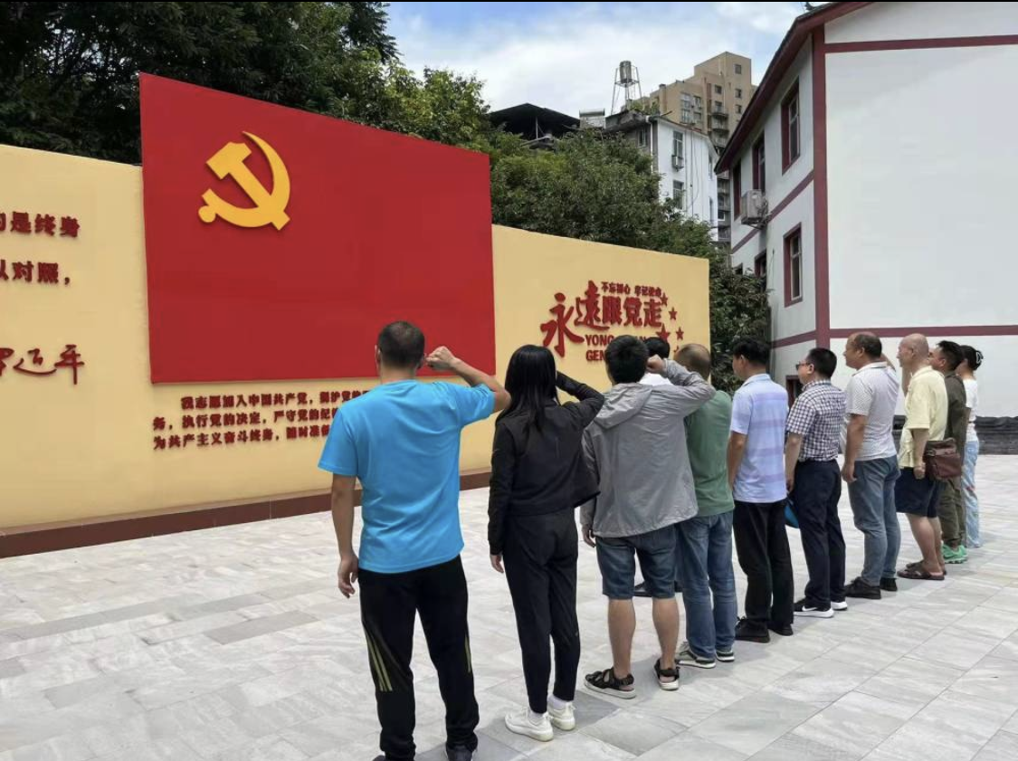 GROQ_1658817437765008711.png 6CCEAEF26E04C60CFDEA3844A5A65E7C.png