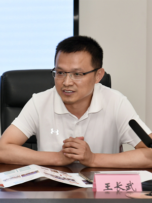 fBlL_1715160433757038237.jpg 工作照_副本1.jpg