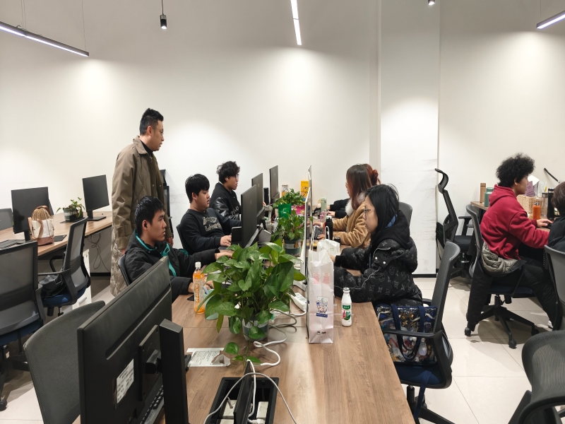 Ajfi_1733904083756030103.jpg 50E80501DFF1E102A388F09437A5DA25.jpg