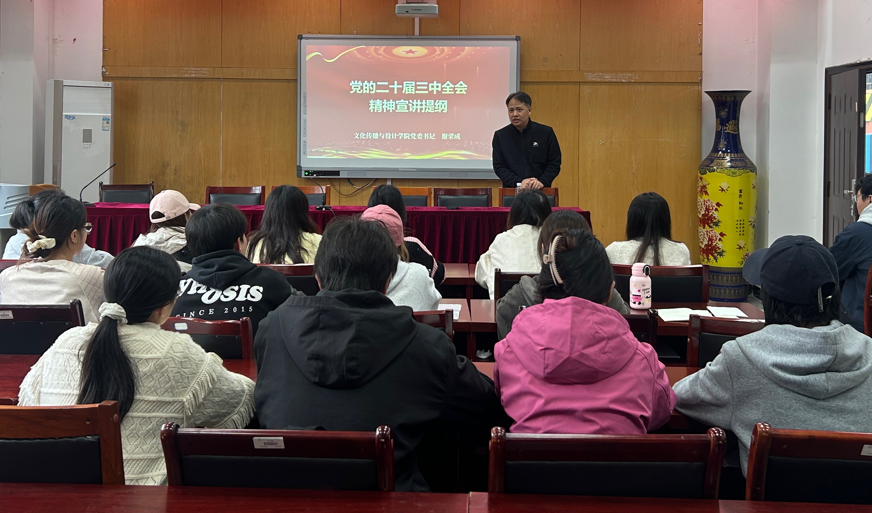 xbnB_1762346890746059283.jpg 谢.jpg